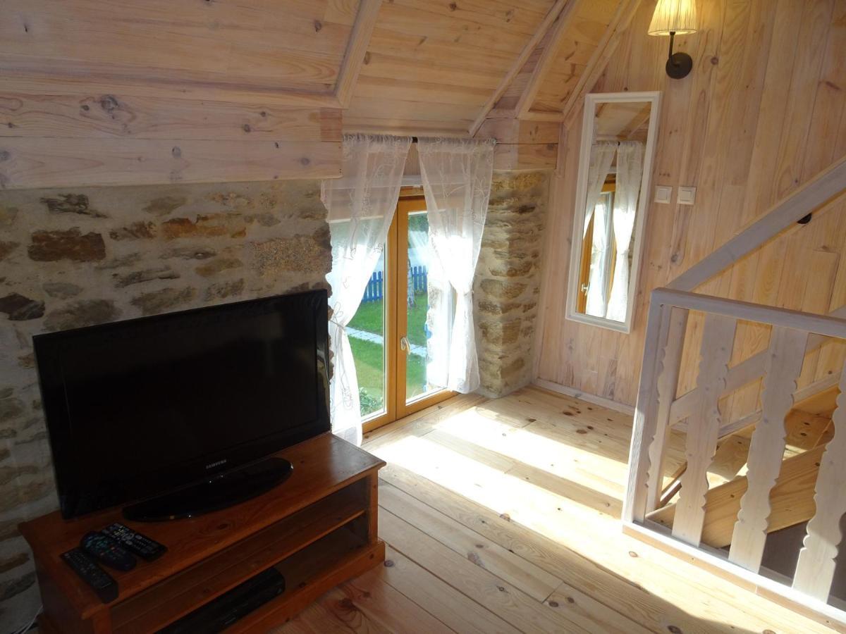 La Porcherie Villa Hellean Екстериор снимка